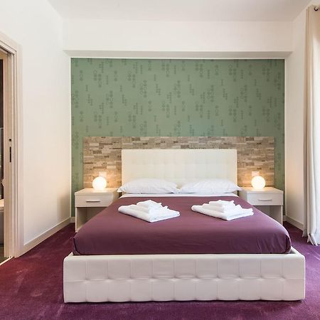 Guesthouse Park Pines Рим Екстериор снимка