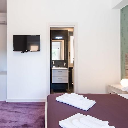 Guesthouse Park Pines Рим Екстериор снимка