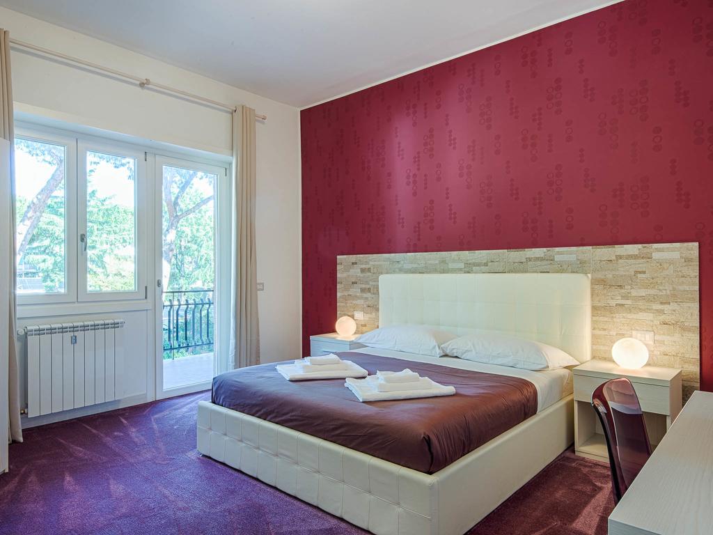 Guesthouse Park Pines Рим Екстериор снимка