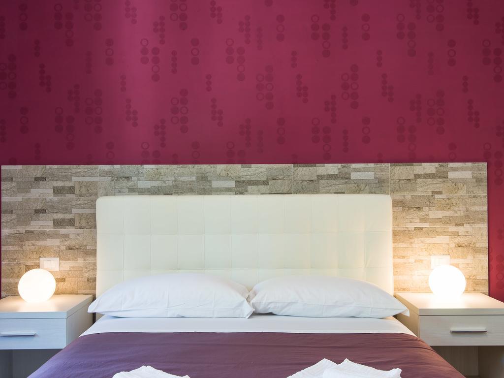 Guesthouse Park Pines Рим Екстериор снимка